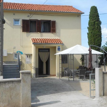 Holiday Home Mery By El-Pi Tours Malinska Luaran gambar