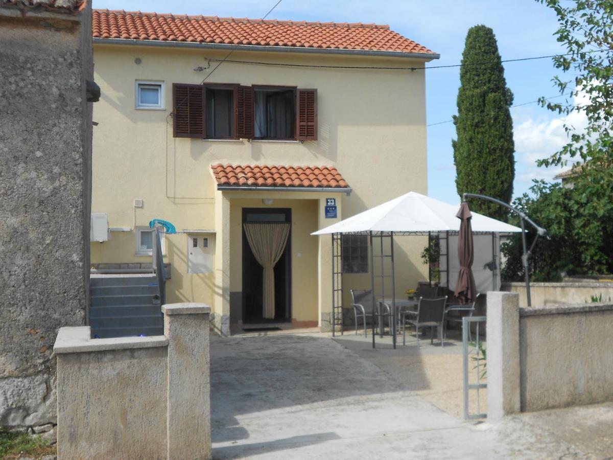 Holiday Home Mery By El-Pi Tours Malinska Luaran gambar