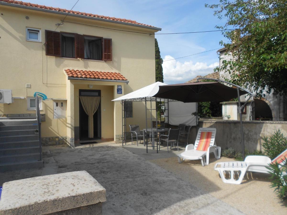 Holiday Home Mery By El-Pi Tours Malinska Luaran gambar