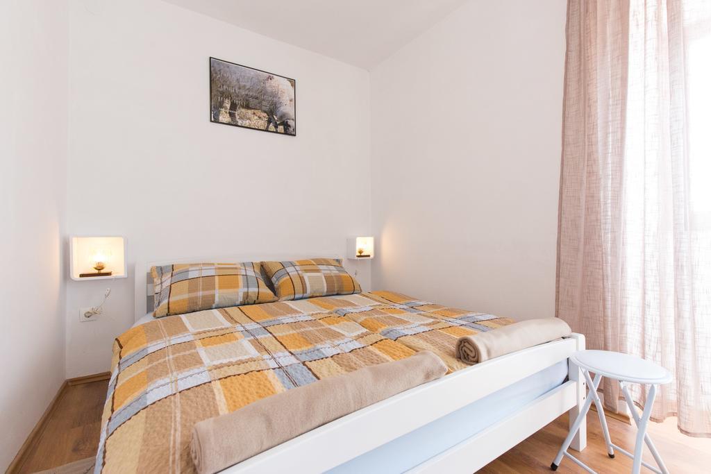 Holiday Home Mery By El-Pi Tours Malinska Luaran gambar